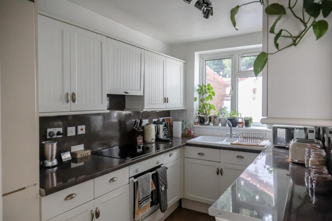 Hereford City - St Owens Terrace - Comfortable & Spacious Well Presented Three Storey House, Perfect For A Weekend Away & Exploring The City On Foot - Hosted By Rentmyhouse Exterior foto