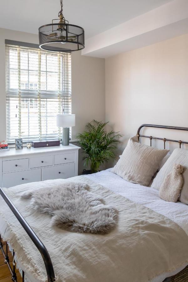 Hereford City - St Owens Terrace - Comfortable & Spacious Well Presented Three Storey House, Perfect For A Weekend Away & Exploring The City On Foot - Hosted By Rentmyhouse Exterior foto